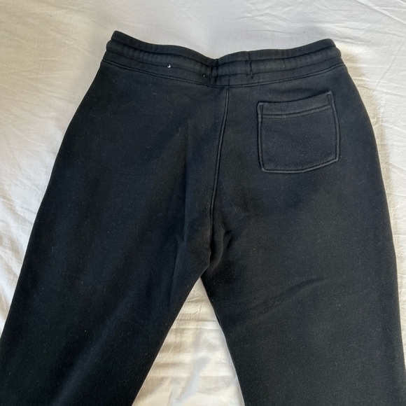 🍂HOLLISTER 2 pc sweatpants🍂 - Picture 4 of 8